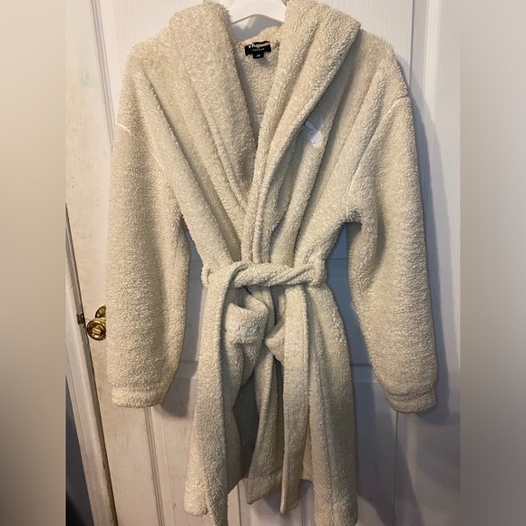 Playboy Robe - Picture 2 of 4